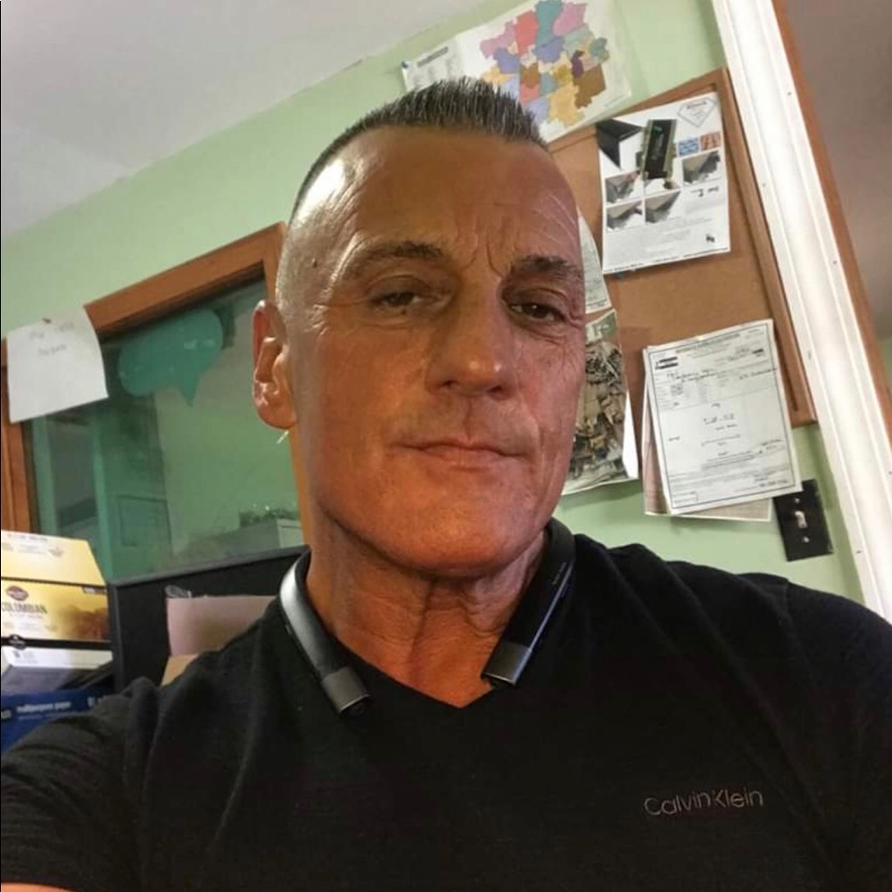 Meet your Posher, Robert